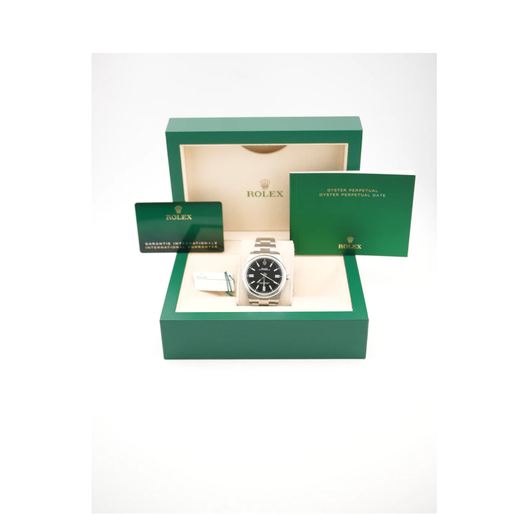 Rolex 124300 Oyster Perpetual 41 mm Smooth Bezel Black Oyster Bracelet Dial Complete Set 2024